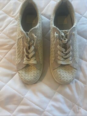 La Dolce Vita Women’s Knit Lace-Up Sneakers  - Size 7.5